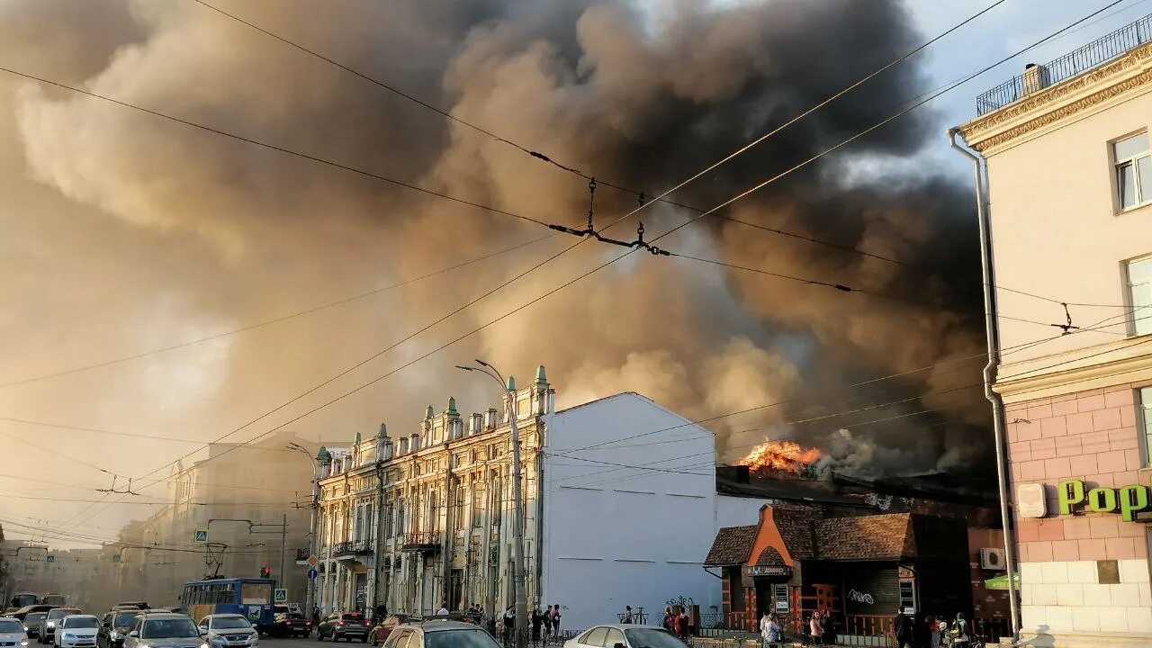 Покажи фото вчера горящего здания в иркутске Пожар в ТЮЗе , страница 1 ИРСИТИ.ру - новости Иркутска