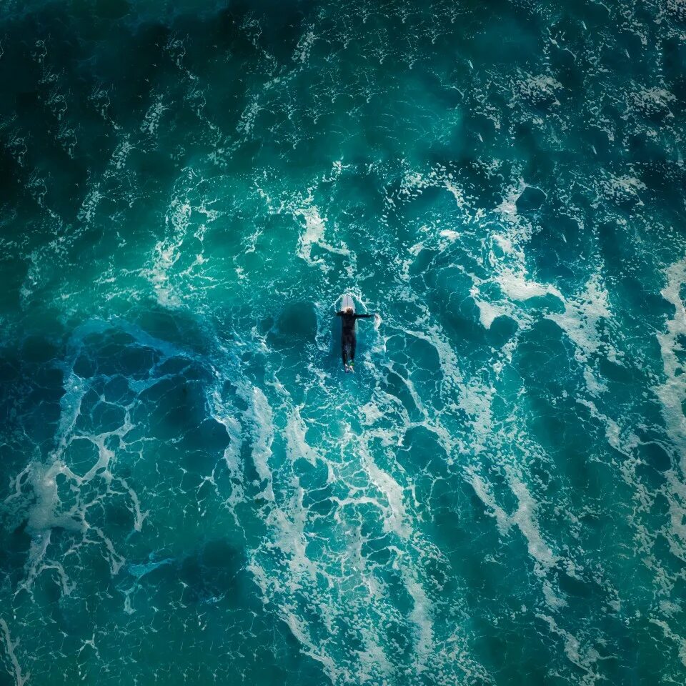 Покажи фото воды Stunning drone pic of rock swimming pool in Australia wins water themed photogra