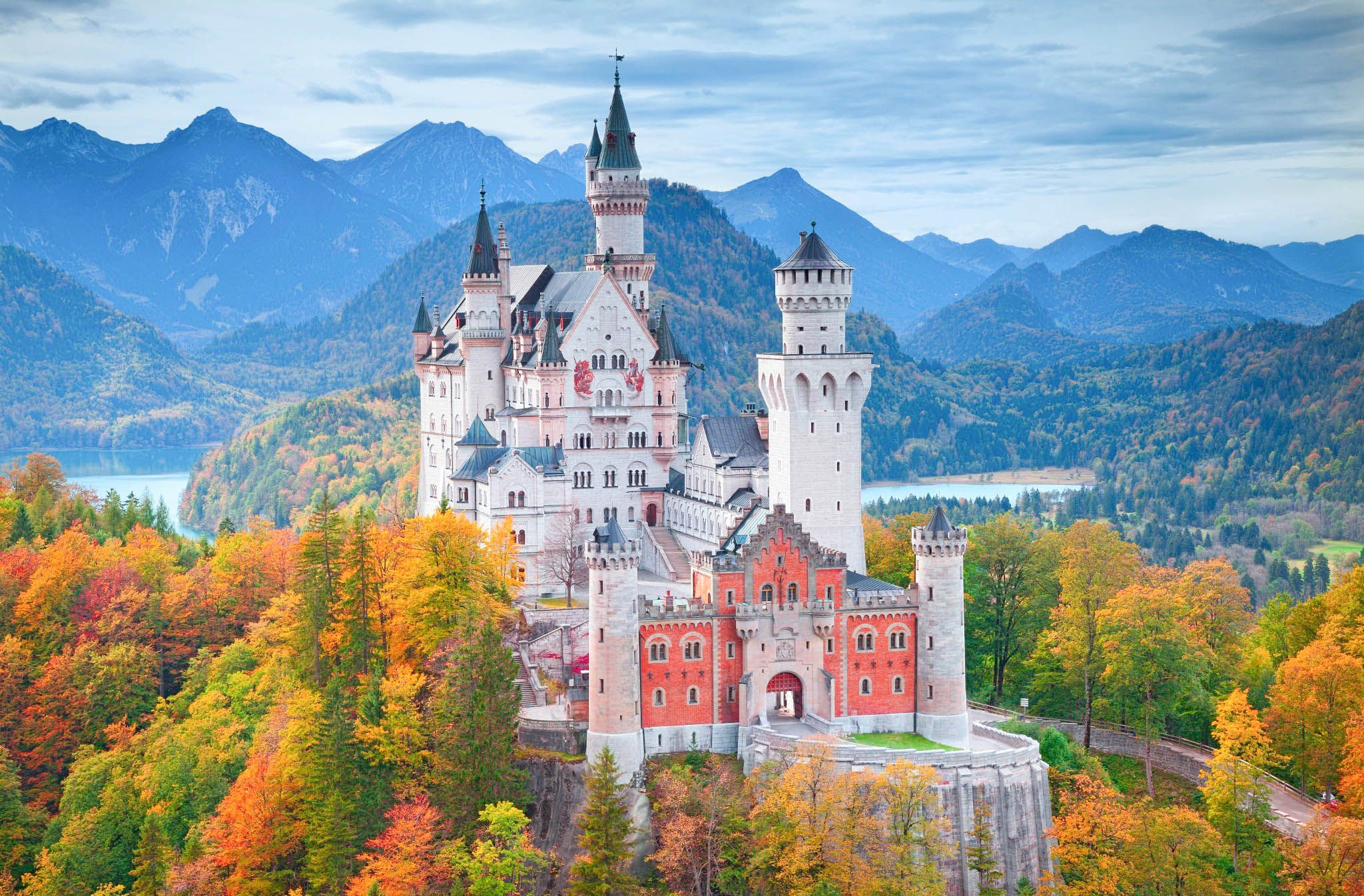 Покажи фото замка Neuschwanstein Castle Castillo de neuschwanstein, Castillos de alemania, Castill