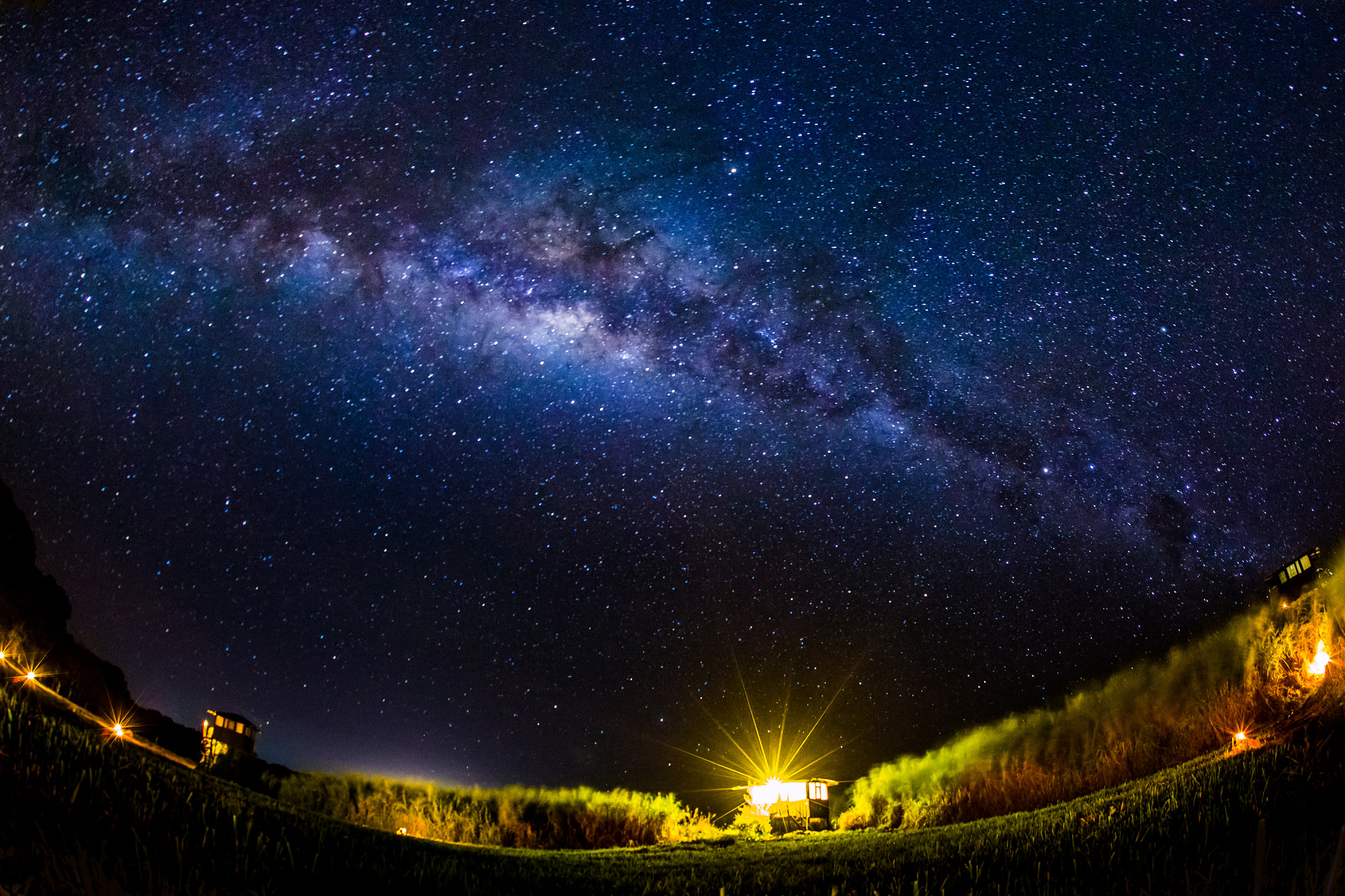 Покажи фото звездного неба A Sneak Peek at the Galapagos at Night Night sky wallpaper, Starry night picture