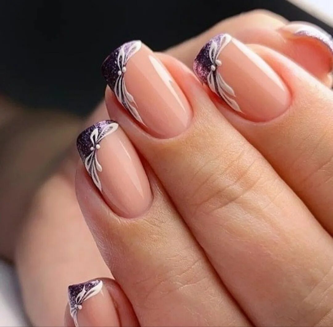 Покажи фотографии маникюра френч Pin on Floral nails Nail art wedding, French nail art, French nail designs