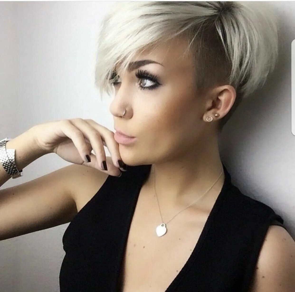 Покажи фотографии модных стрижек Pin auf hair Frisuren, Kurzhaarfrisuren, Haarschnitt ideen