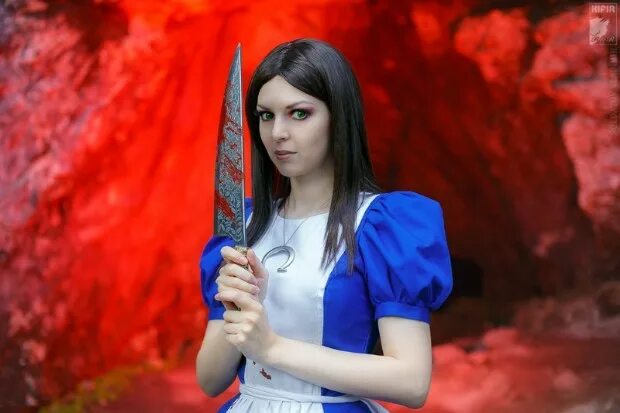 Покажи как выглядит настоящая алиса The 37 Best Alice Cosplays of All Time GAMERS DECIDE