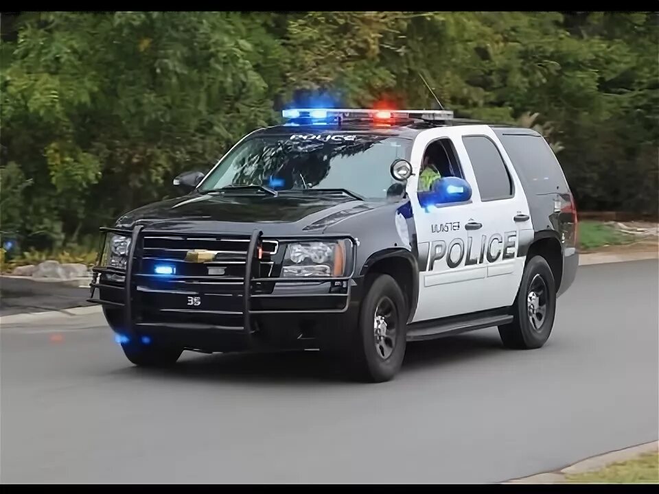 Покажи как выглядят полицейские машины Как полиция помогает людям. USA - YouTube