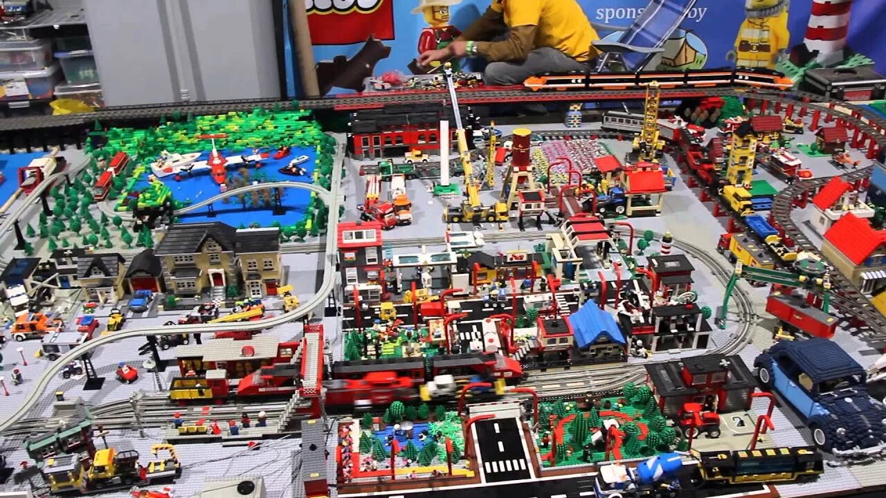 Покажи картинки как выглядит лего город Lego World Utrecht 2013: Lego City Trains incl Horizon Express - YouTube