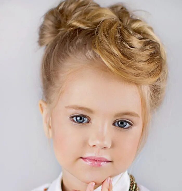 Покажи красивый детский макияж On the children's make-up: for the baby photo shoot, beautiful examples at age 1