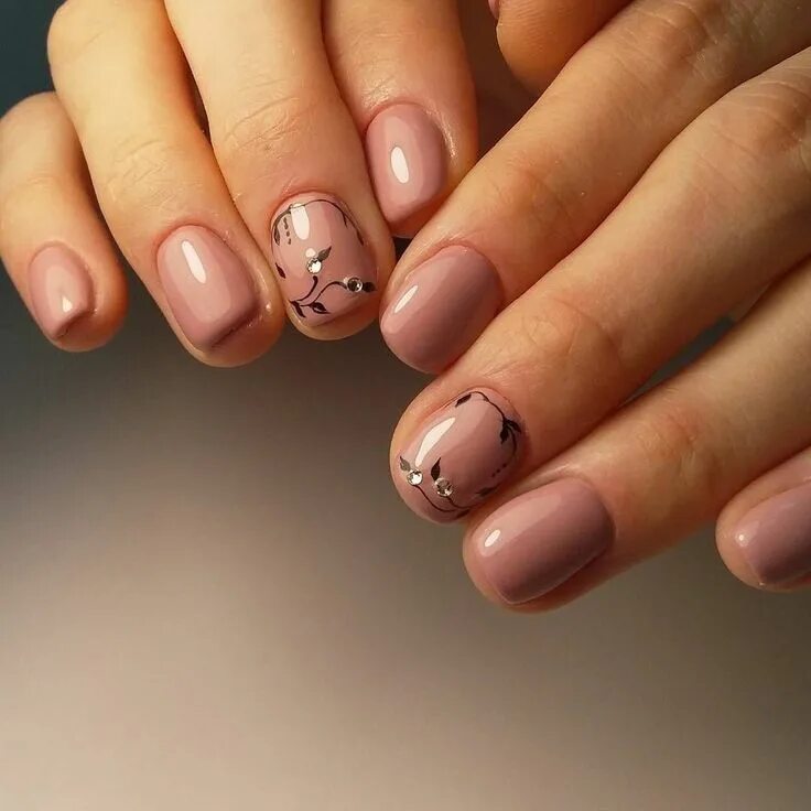 Покажи маникюр на короткие ногти Скромный маникюр - 59 фото Nails, Beauty