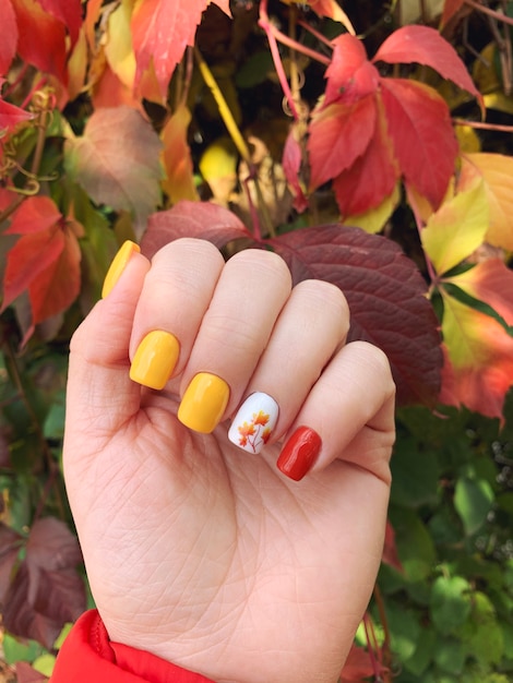 Покажи маникюр на осень Page 5 Autumn Nails Images - Free Download on Freepik