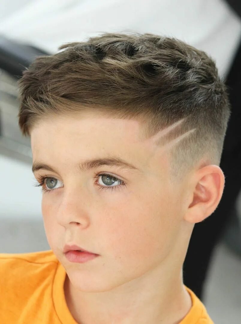 Покажи модные стрижки для мальчиков 100 Excellent School Haircuts for Boys + Styling Tips Trendy boys haircuts, Cool