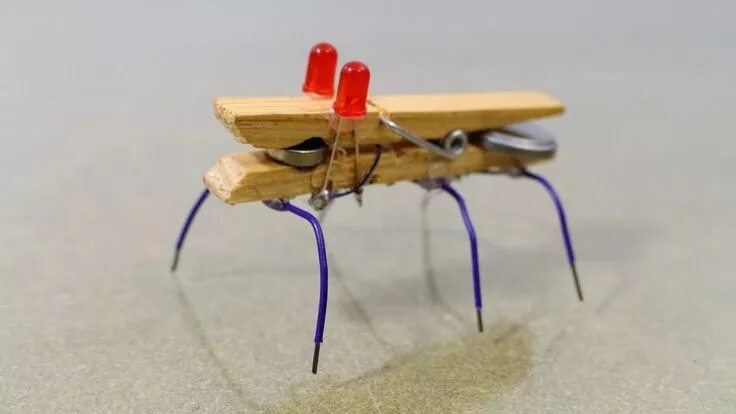 Покажи поделки самоделки как сделать How to Make a Mini Robotic Bug From Household Items Diy robot, Science projects 