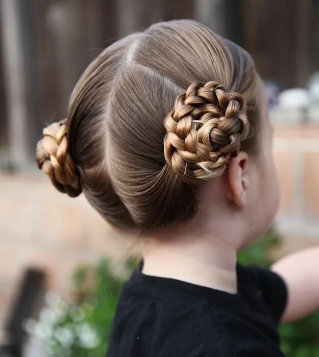 Покажи прически для девочек Braided Buns 7 Prettiest Hairstyles for Flower Girls Wedding Checklists Детские 