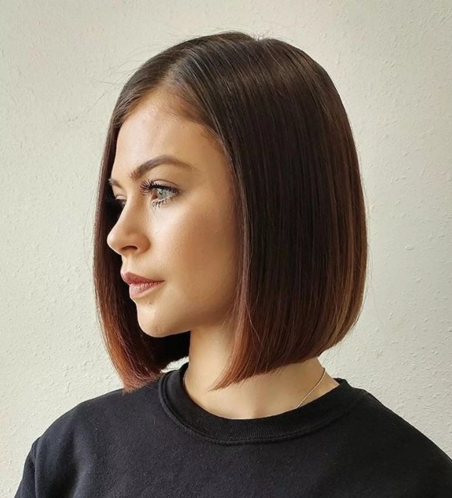 Покажи прически под каре 50 Spectacular Blunt Bob Hairstyles Blunt bob hairstyles, Blunt bob haircuts, Th