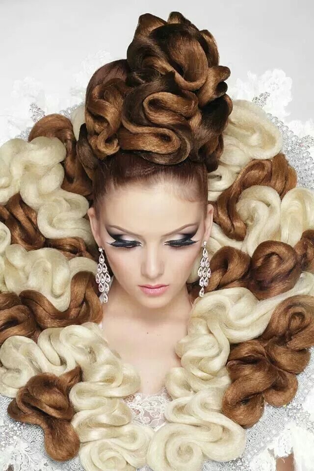 Покажи самые красивые прически HugeDomains.com Artistic hair, Hair creations, Hair styles