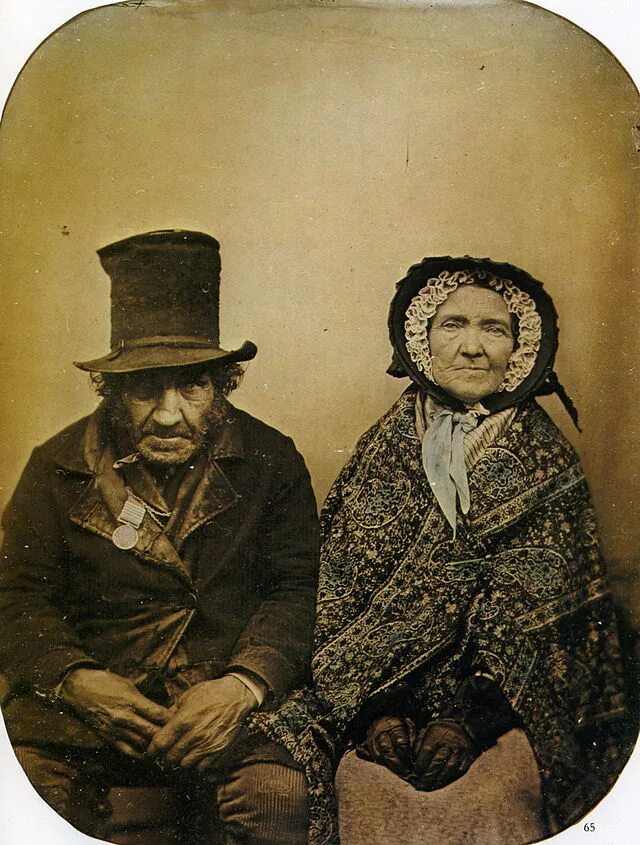 Покажи самые старые фото Файл:1860 Anonyme Un vétéran et sa femme Ambrotype.jpg - Вікіпедія