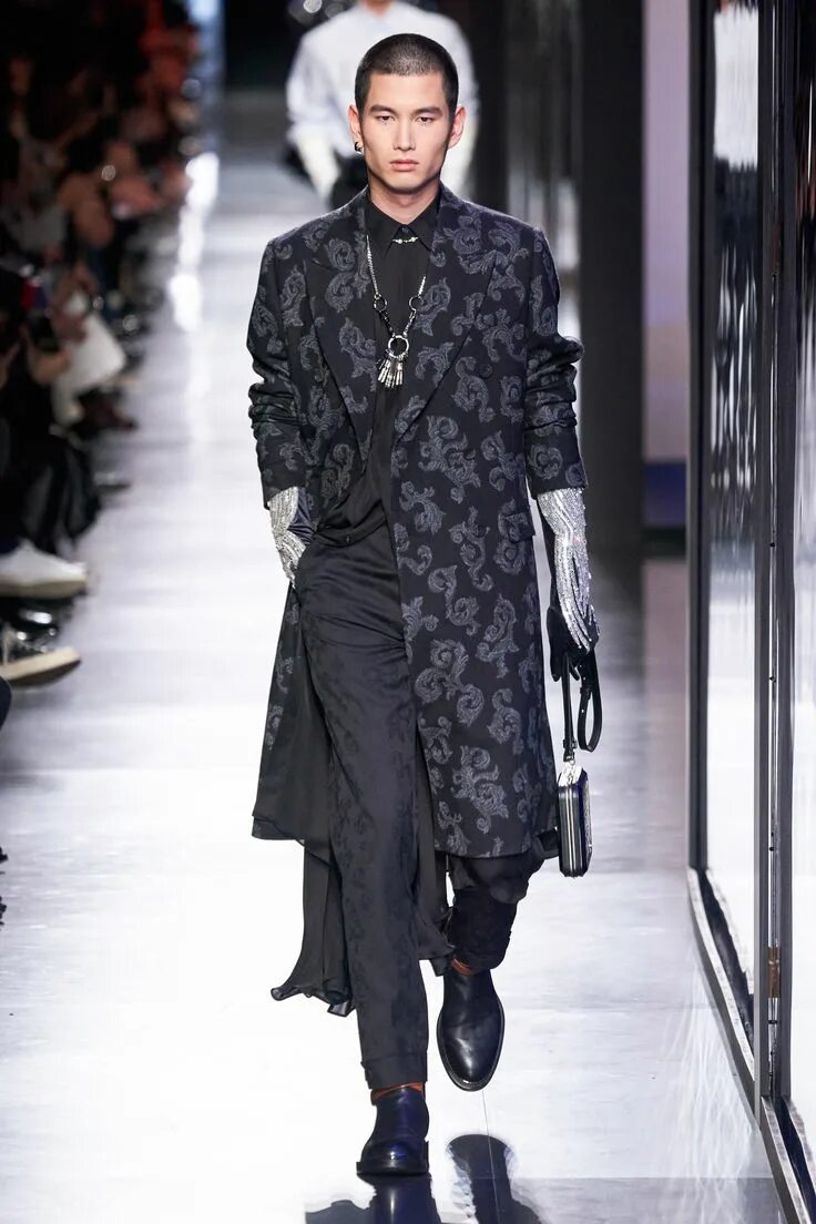 Показы мужской моды в скандинавии Dior Men Fall 2020 Menswear Fashion Show Collection: See the complete Dior Men F