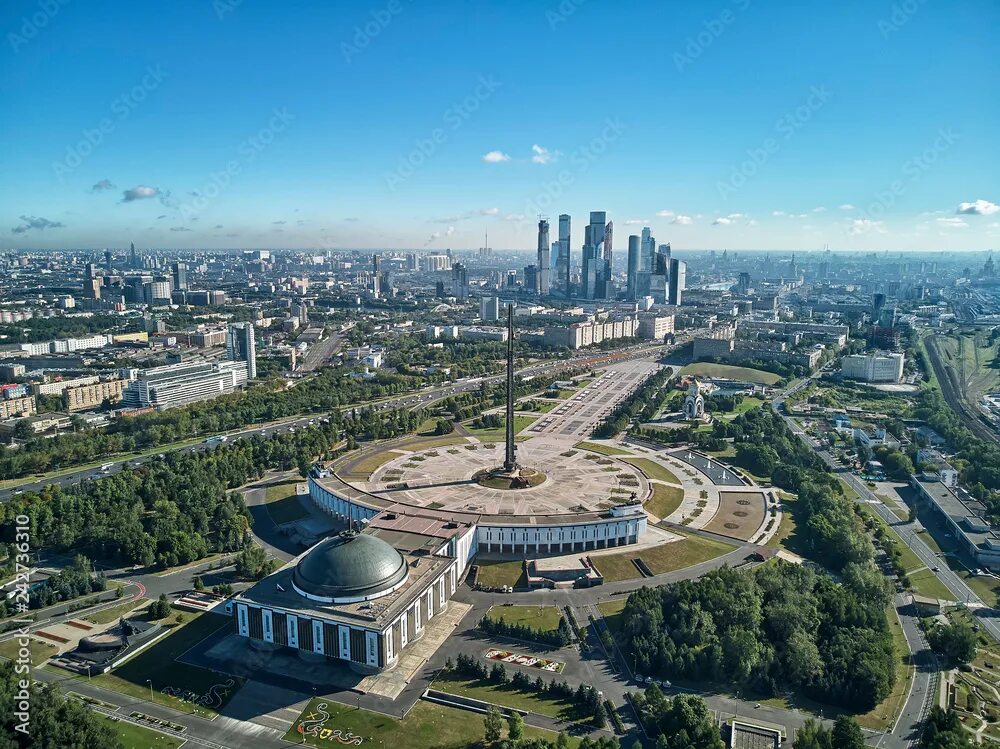 Поклонка площадь победы 3 фото Poklonnaya Hill in Moscow, Russia, aerial drone view фотография Stock Adobe Stoc