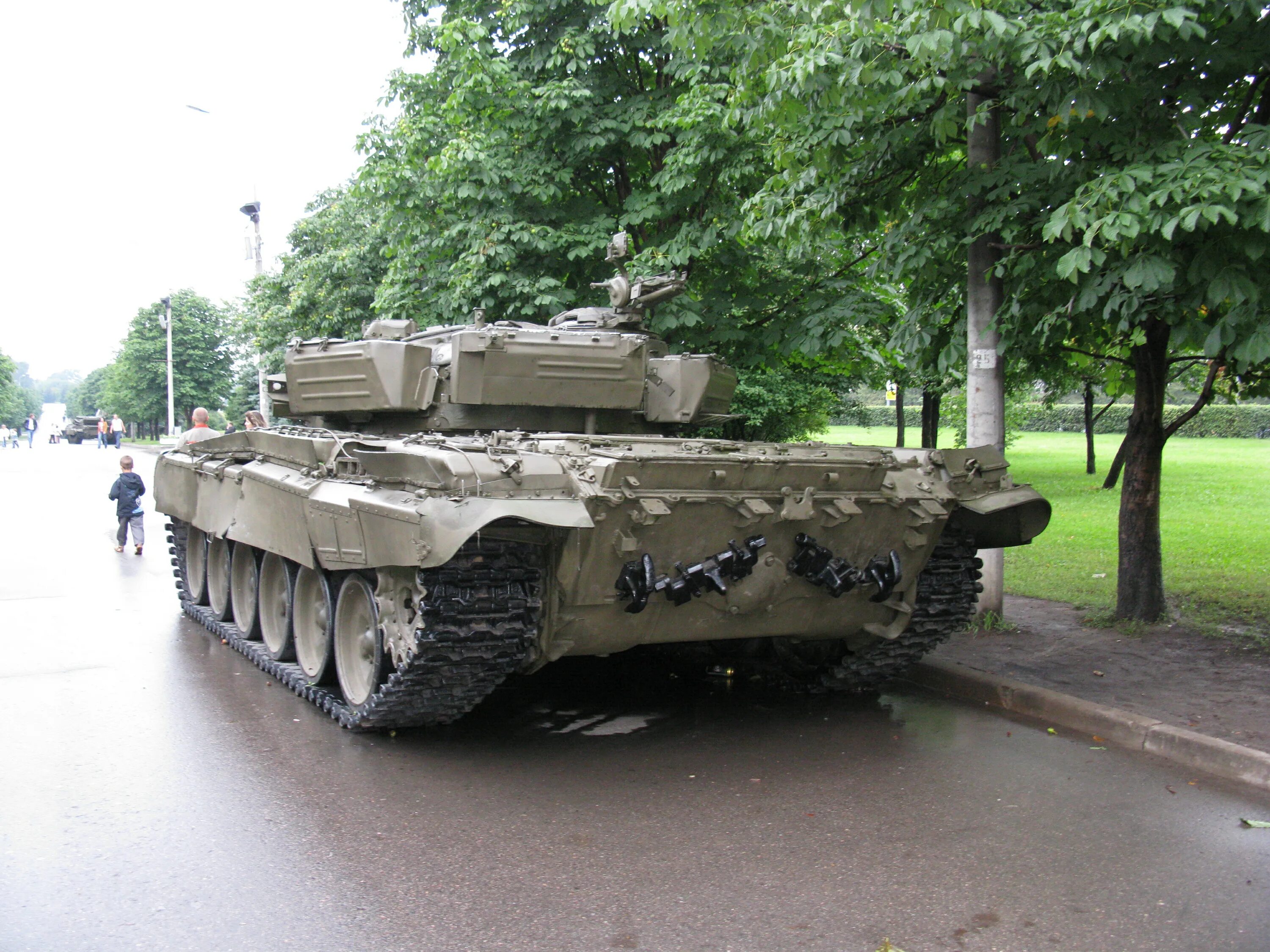 Поклонная гора танки фото File:6754 - Moscow - Poklonnaya Hill - Tank.JPG - Wikimedia Commons