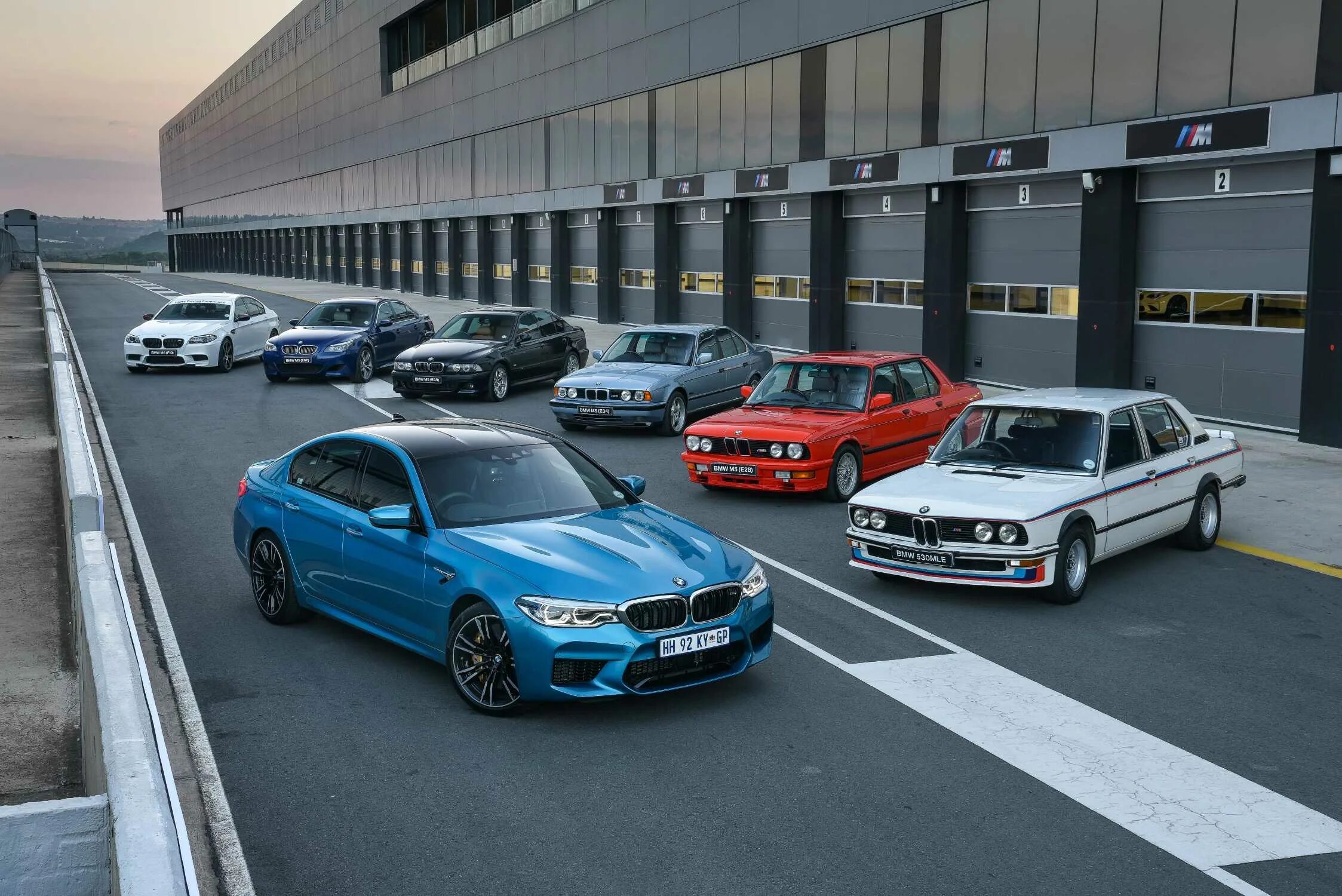 Поколение бмв фото The all-new BMW M5 now available in South Africa.