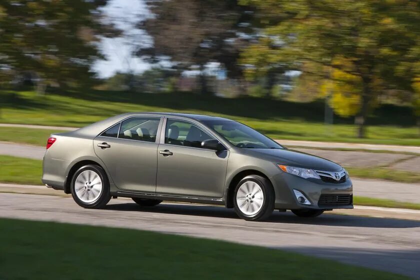 Поколения тойота камри по годам с фото TOYOTA INTRODUCES SEVENTH-GENERATION CAMRY FOR 2012 Toyota Canada