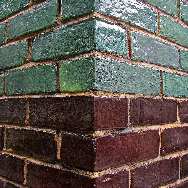 Покрашенные кирпичи дома фото 2.color * glazed.brick Glazed brick, Brick detail, Brick design