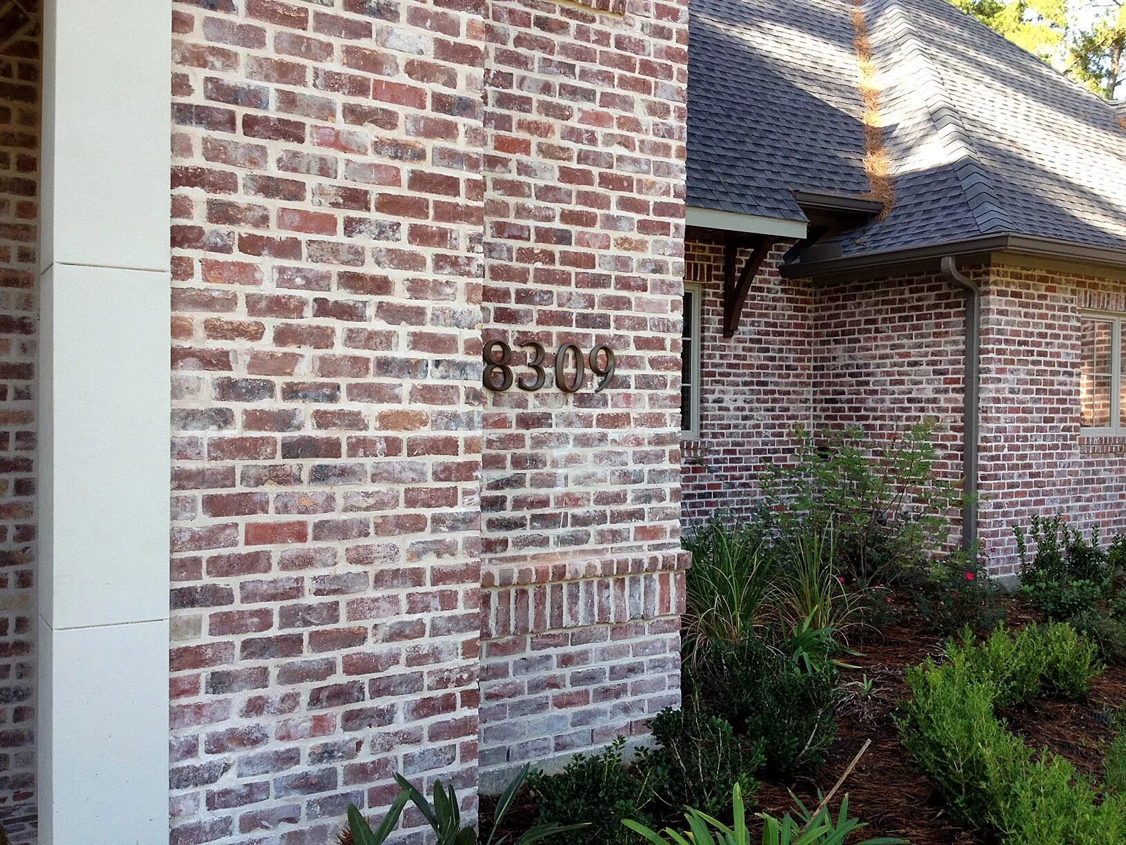 Покрашенные кирпичи дома фото Old Texas Brick Brick exterior house, Red brick exteriors, Exterior brick