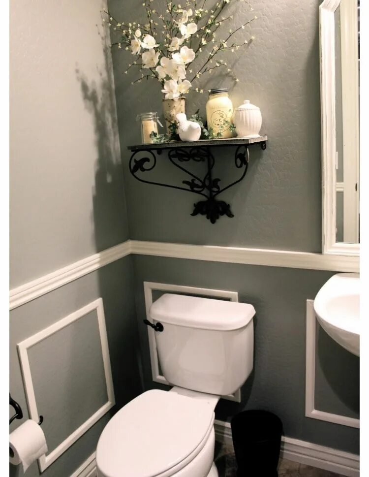 Покрашенный туалет в квартире фото Pin by Jessica Morris on Half Bath Ideas Half bathroom decor, Small half bathroo