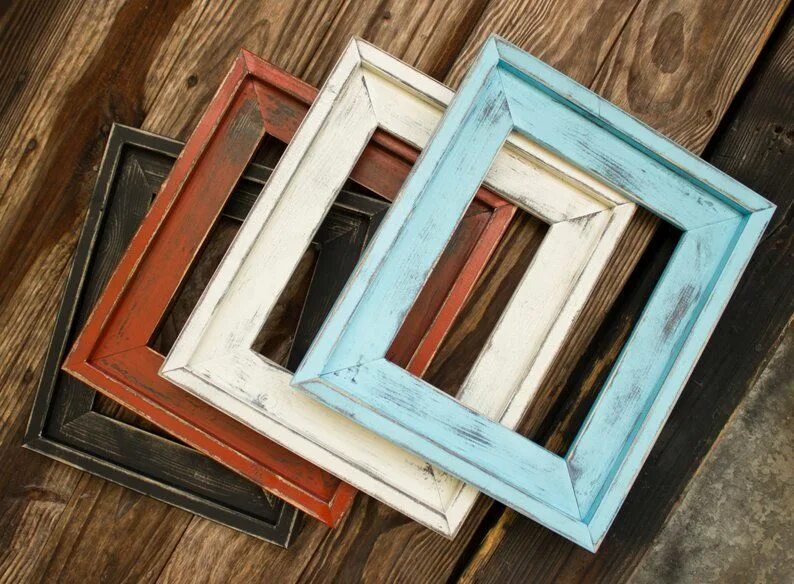 Покрасить деревянную рамку для фото Our Farmhouse distressed picture frames are hand painted and stacked for extra d