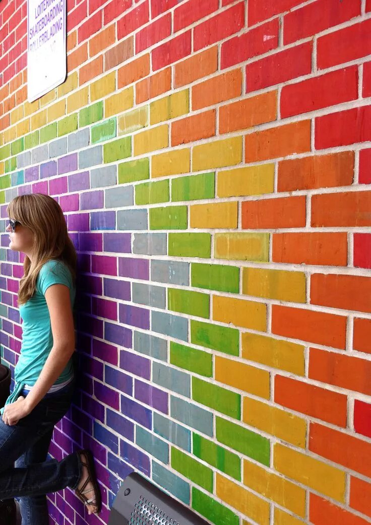 Покрасить кирпич фото all things rainbow related (Search results for: bricks) Rainbow wall, Rainbow co