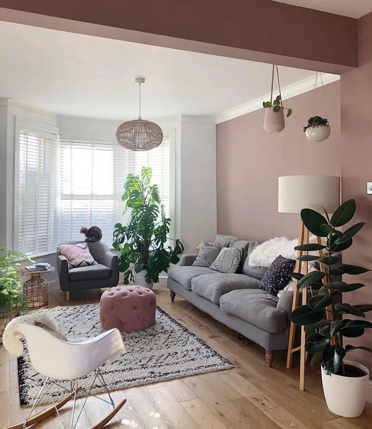 Покрасить стены в гостиной дизайн Summer Living Room Trends You Can't Miss Before The Season Ends Pink living room