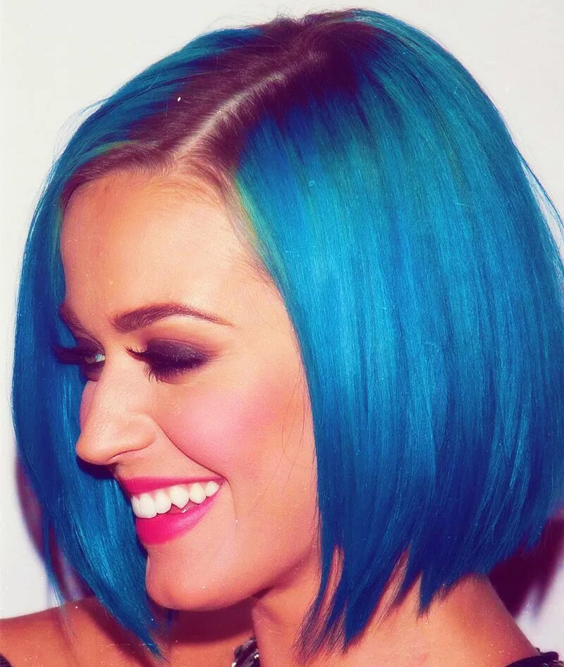 Покрасить волосы каре фото Katy Perry's blue hair Exotic hairstyles, Blue hair tumblr, Beautiful hair