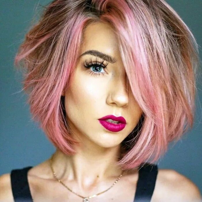 Покрасить волосы каре фото Розовые волосы - 60 фото самых трендовых оттенков! Short bob hairstyles, Bob hai