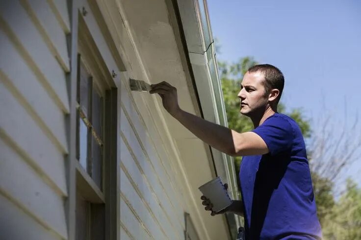 Покраска домов фото работы Painting a House With a Sprayer vs Brush and Roller Do it yourself home