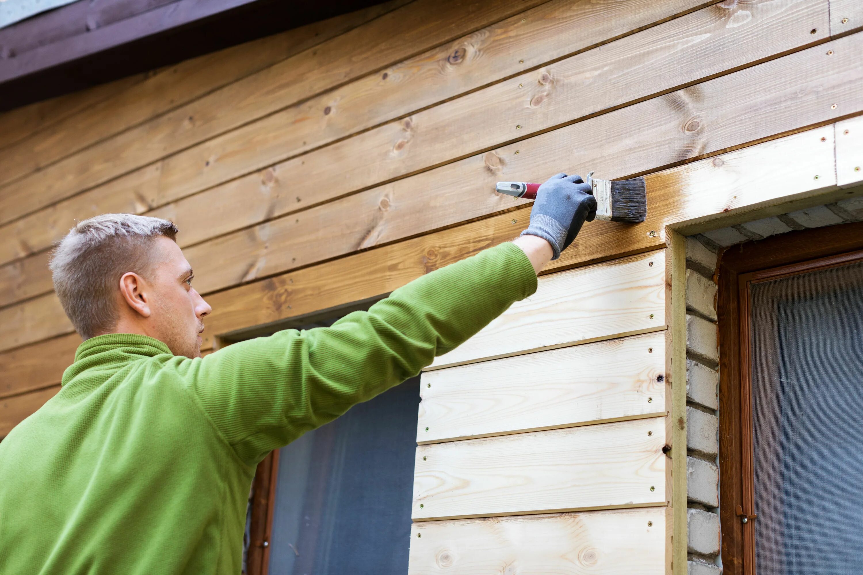 Покраска домов фото работы How to avoid common injuries while doing chores at the cottage - Cottage Life