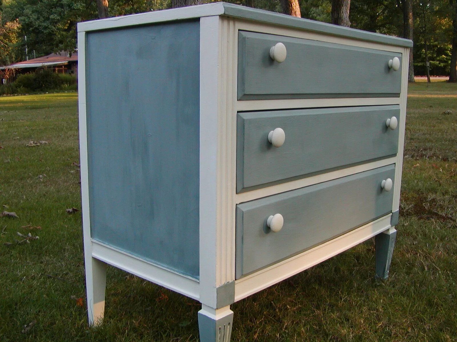 Покраска мебели своими руками в домашних условиях Smoky Mountain Dresser- Diamond in the Rough to Shiny Gray painted furniture, Pa