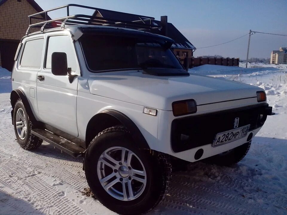 Покраска нивы тюнинг белая Паладика - Lada 4x4 3D, 1,7 л, 2001 года колёсные диски DRIVE2