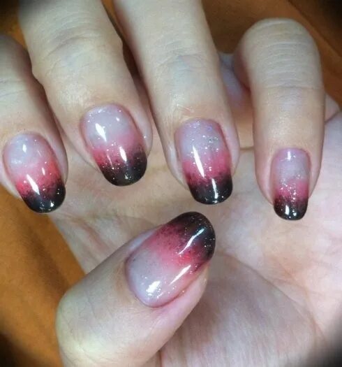 Покраска ногтей фото Gelish: A Classic with a Twist Nail art, Two color nails, Nail polish gift set