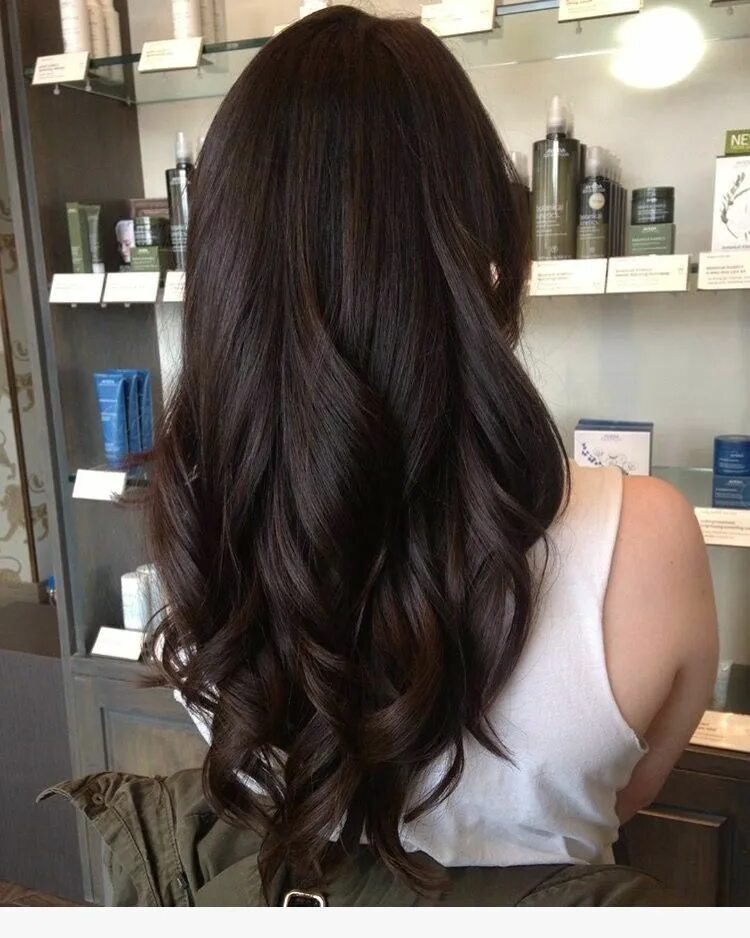 Покраска в коричневый цвет фото c h e m a i n e e e Colori capelli castani, Colore capelli scuri, Capelli lunghi