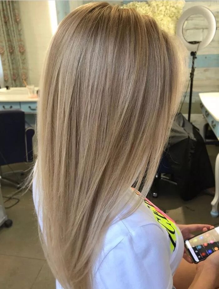 Покраска в светлые тона фото Pin on окрашивание Champagne blonde hair, Medium blonde hair, Summer blonde hair