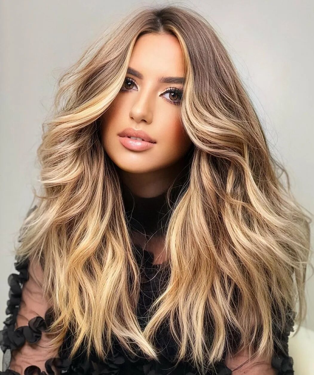 Покраска волос 2024 женские модные фото 30 Newest Dark Blonde Hair Color Ideas for 2024 - Hair Adviser