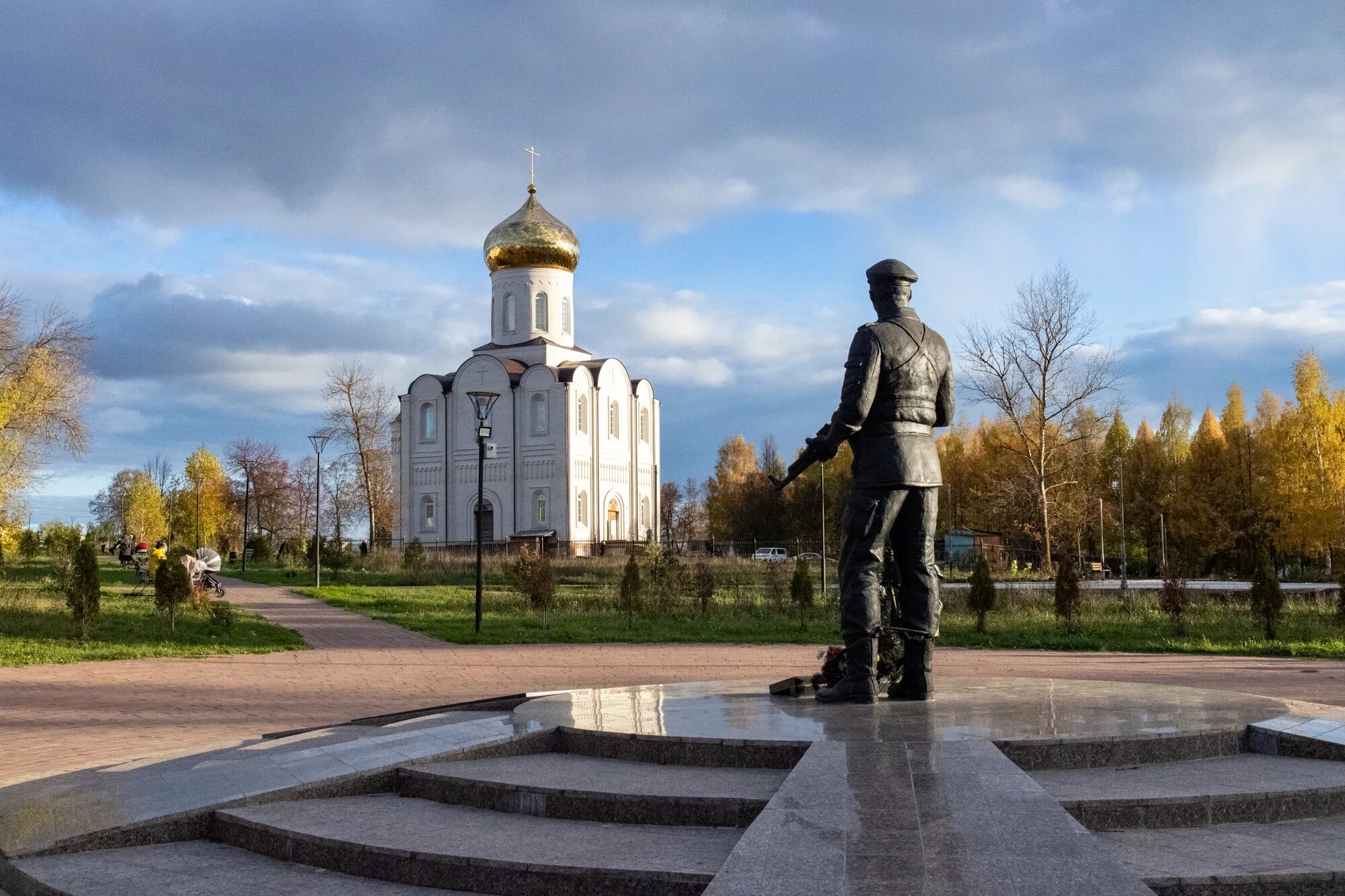 Покров фото города Накануне праздника Покрова Архипастырь совершил всенощное бдение в Покровском хр