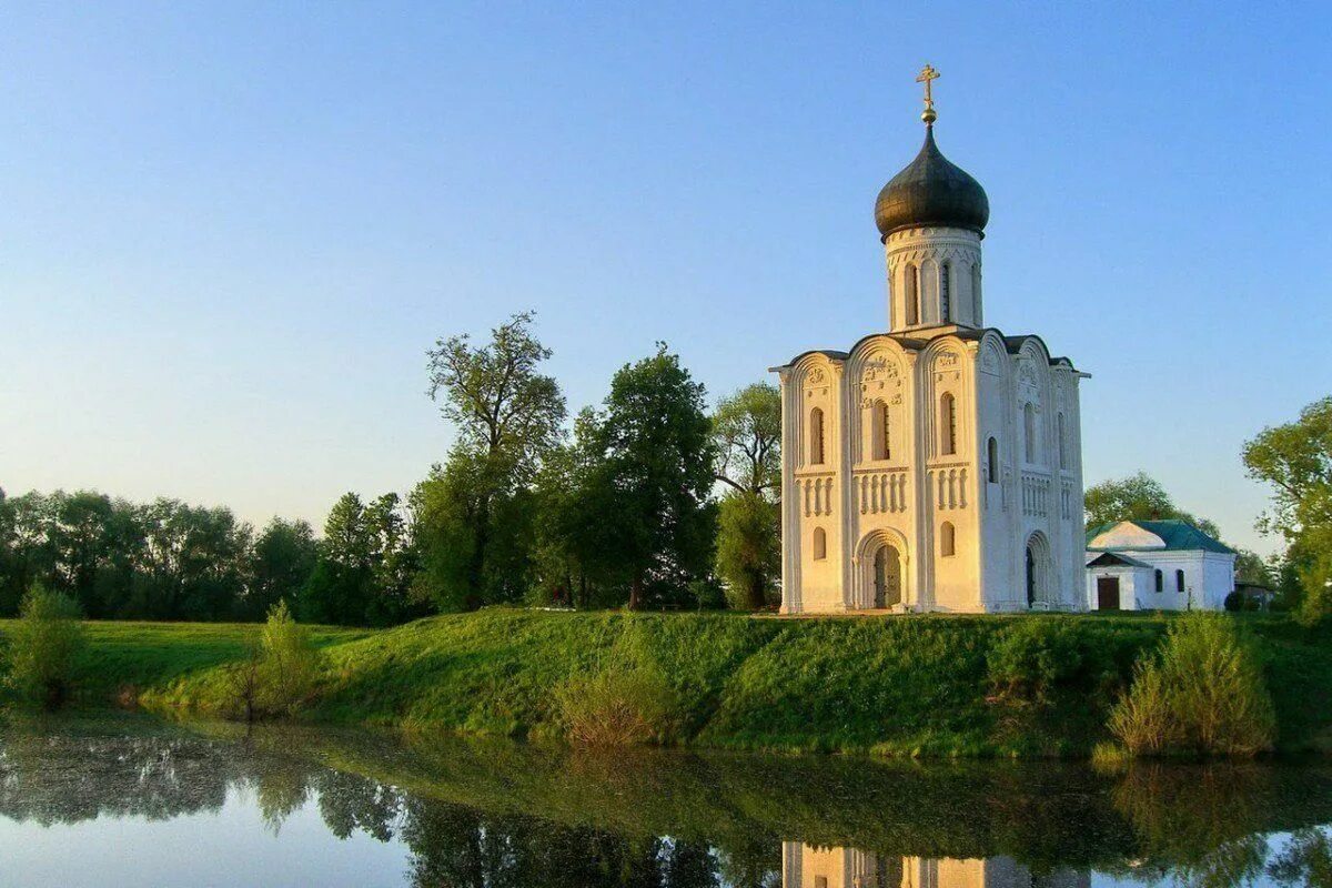 Свято-Введенский островной монастырь в Покрове