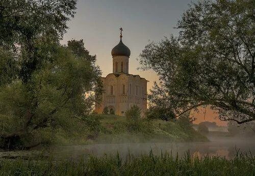 Покрова на нерли фото Утро ...Храм Покрова на Нерли.... Photographer Vyacheslav Biryukov