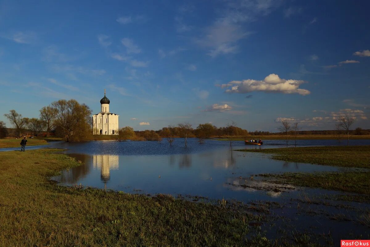 Покрова на нерли фото в разлив Фото: Разлив Нерли. Фотолюбитель Станислав Зайцев. Путешествия - Фотосайт Расфок