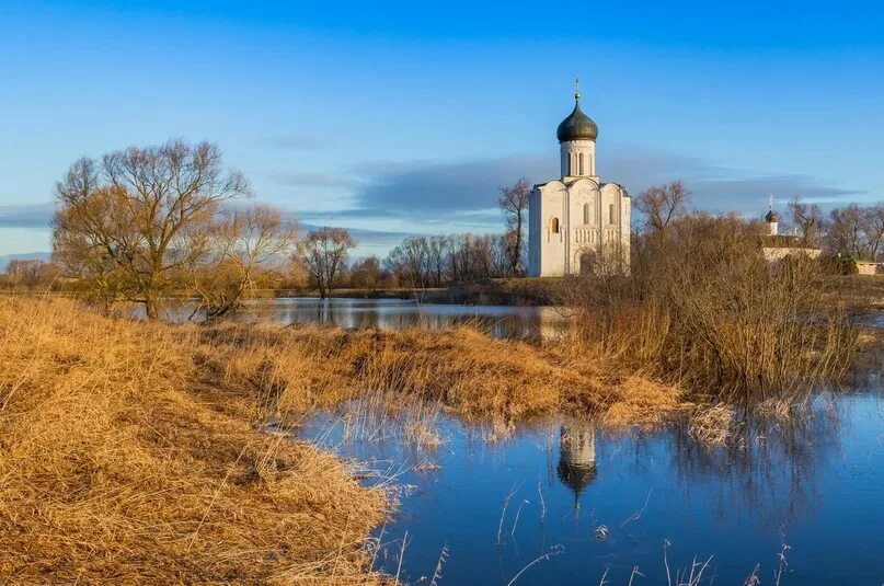 Покрова на нерли осенью фото СПАСИБО УЧАСТНИКАМ ОПРОСА ОТ 14 ОКТЯБРЯ. БОЛЬШИНСТВО УЧАСТНИКОВ ОТВЕТИЛИ ПРАВИЛЬ