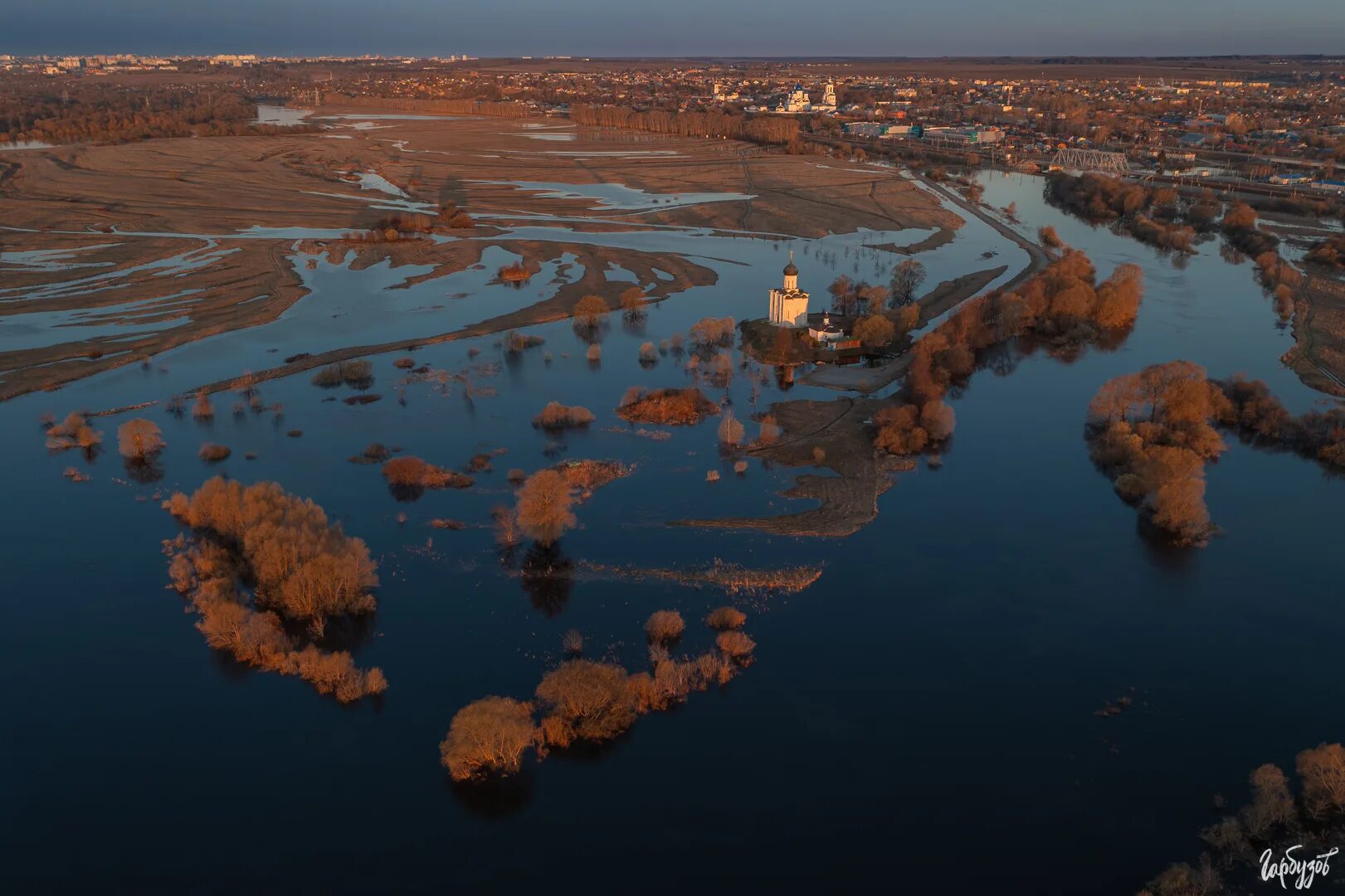 Покрова на нерли весной в разлив фото DJI_0787-HDR - Фотограф Илья Гарбузов