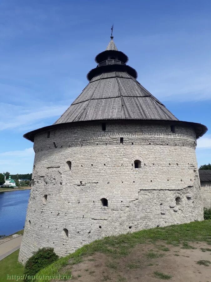 Покровская башня псков набережная реки великой фото Покровская башня (Псков - Псковская область)