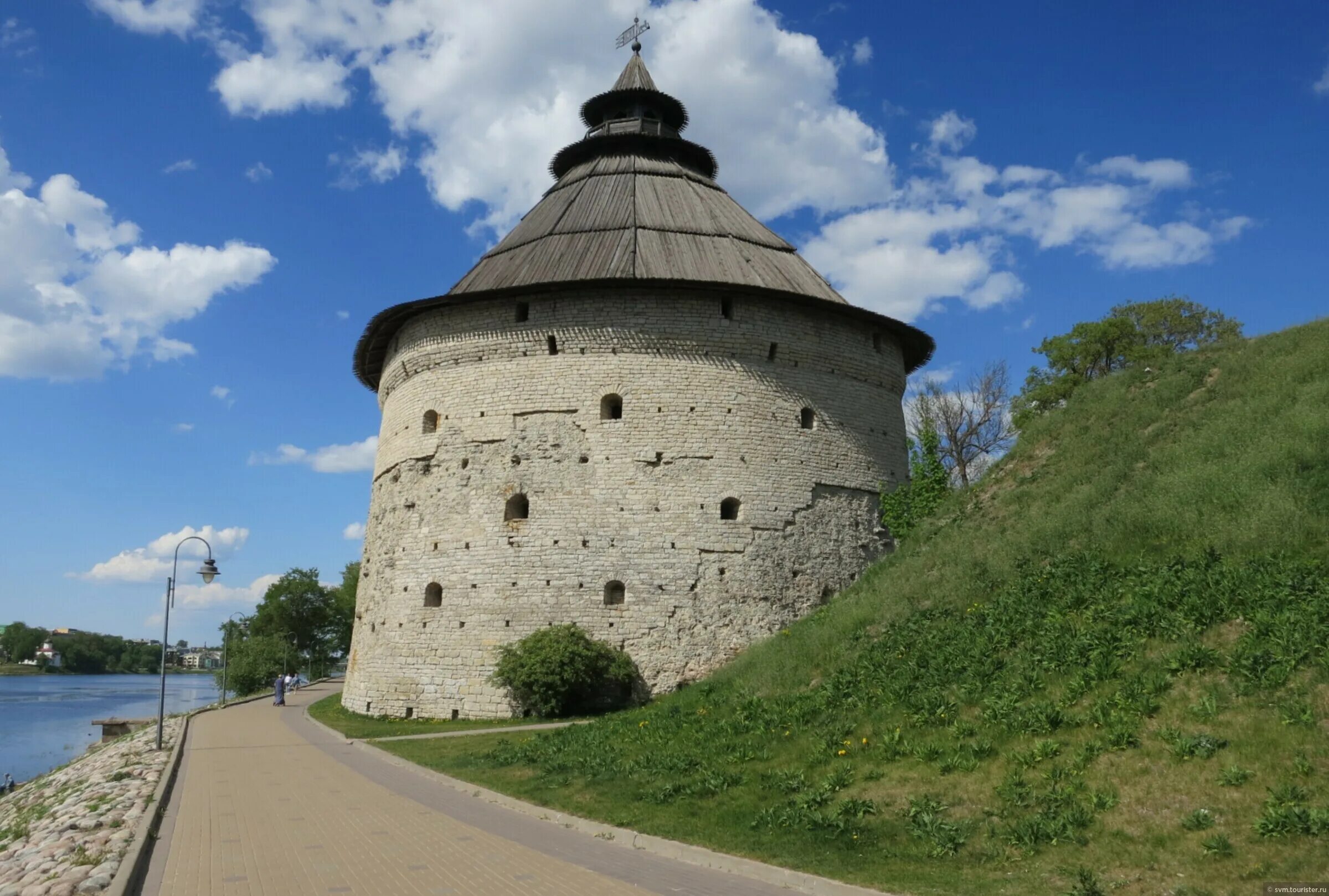 Покровская башня псков набережная реки великой фото Прогулка по Пскову: Часть первая, Май 2023, отзыв от туриста SVM на Туристер.Ру