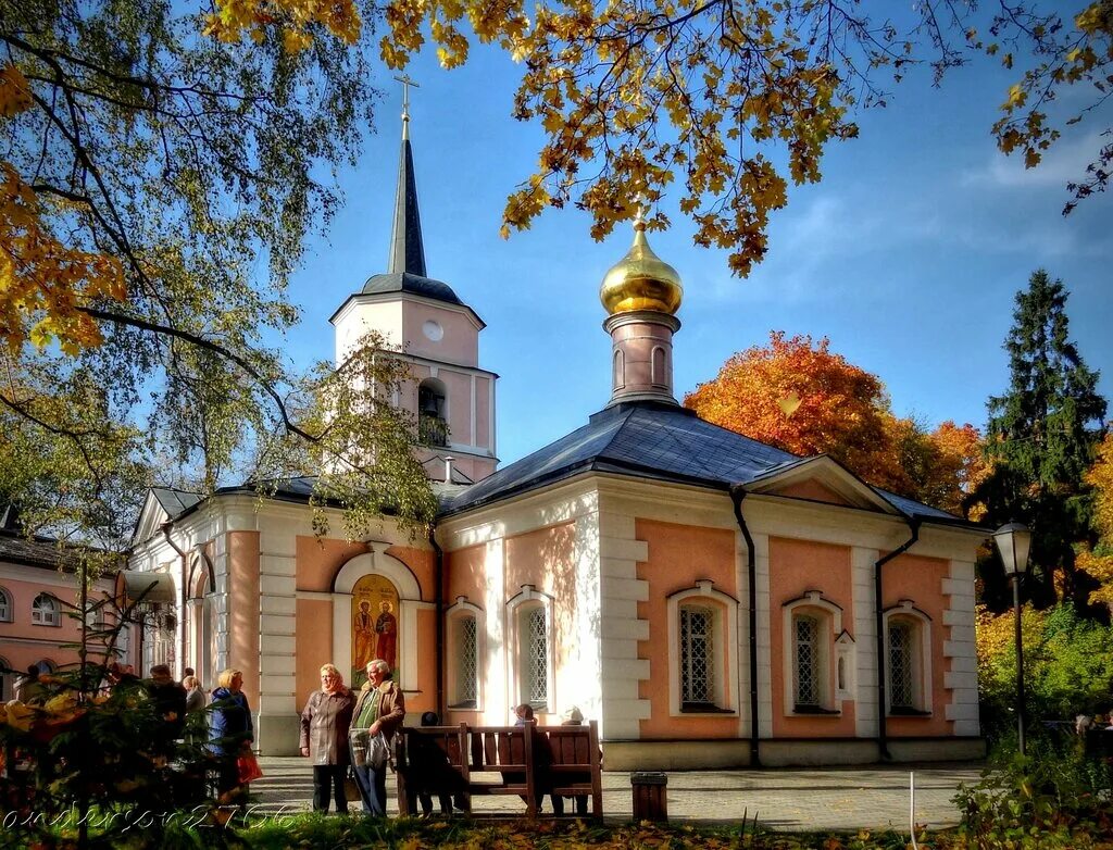 Покровская церковь фото Подворье Патриарха Московского и всея Руси - Храм Покрова Пресвятой Богородицы в