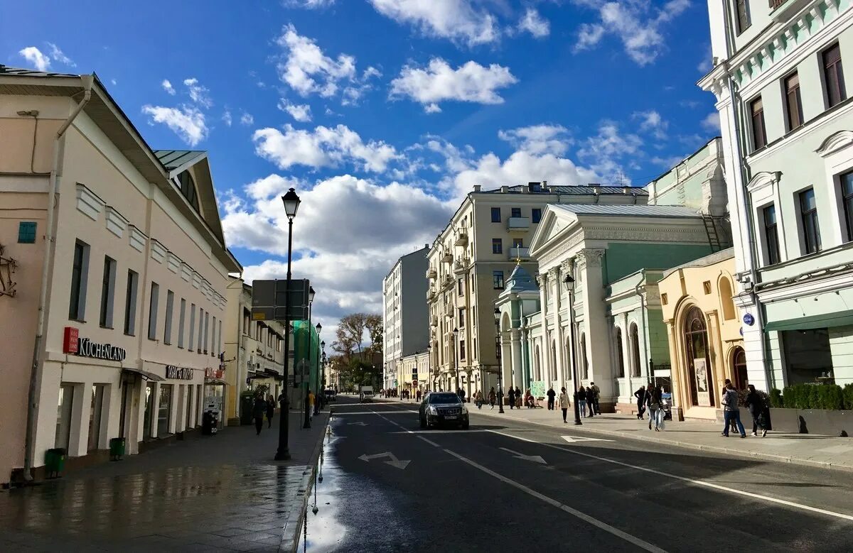 Покровская улица фото Улица Покровка. Где тайно венчалась Елизавета I, где открылась первая общественн