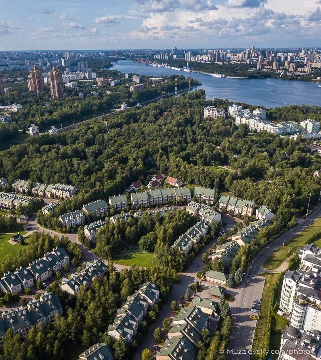 Покровские холмы береговая ул 3 москва фото Покровские холмы. Дома. Коптер